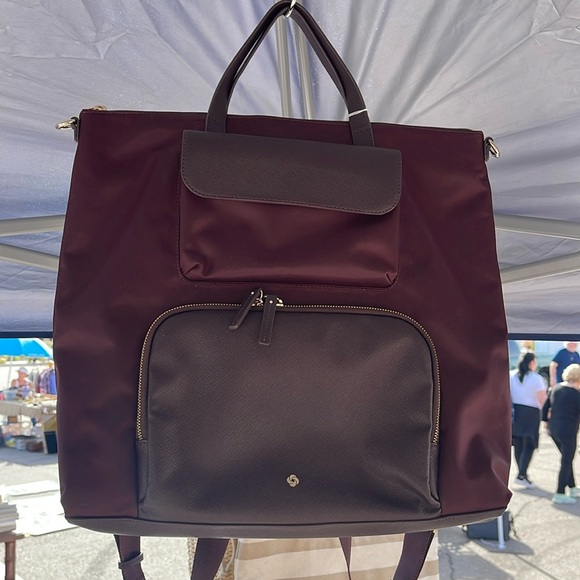 Samsonite women’s convertible computer backpack. - Picture 1 of 4